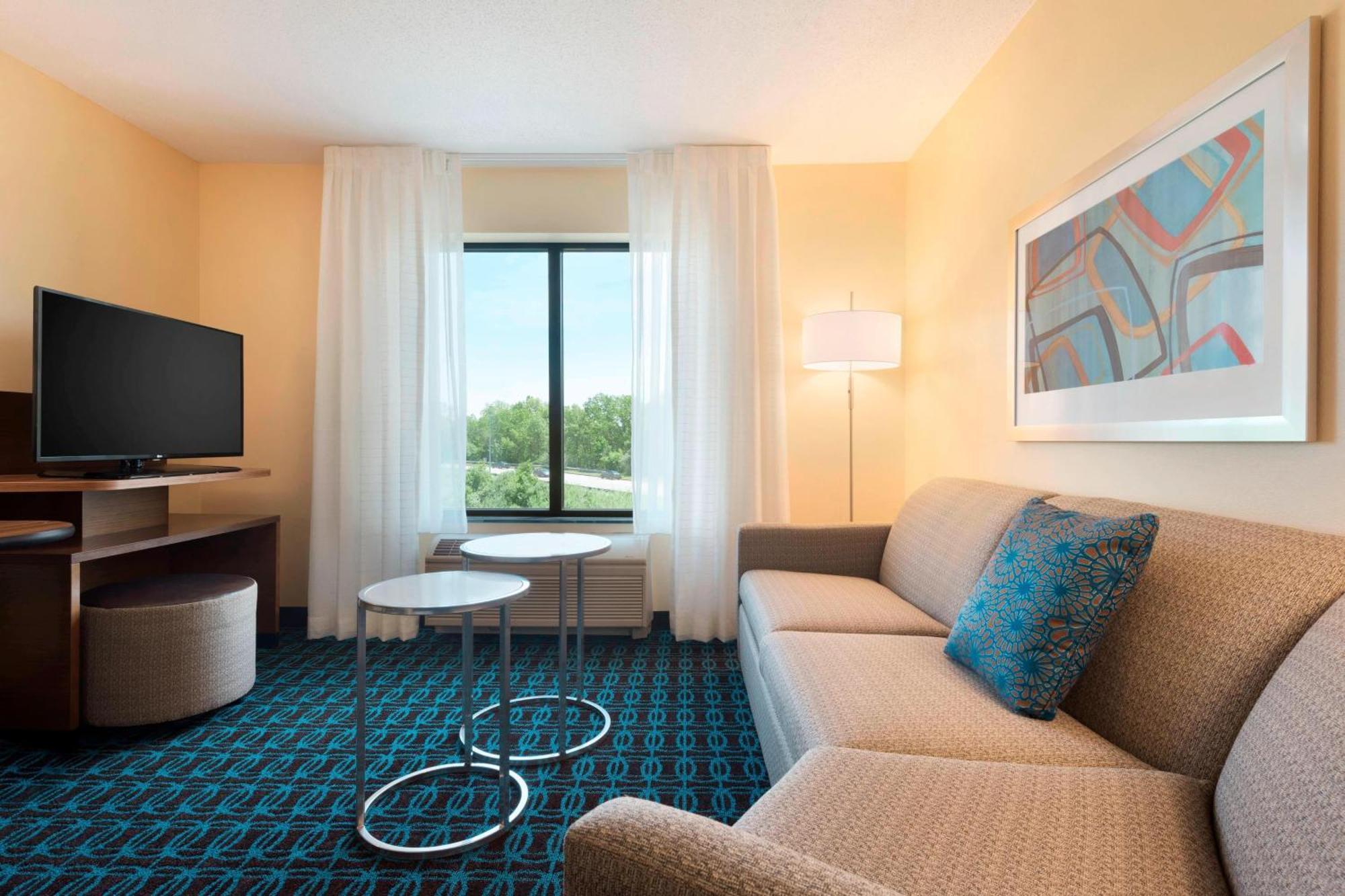 Fairfield Inn & Suites Hartford Манчестър Екстериор снимка