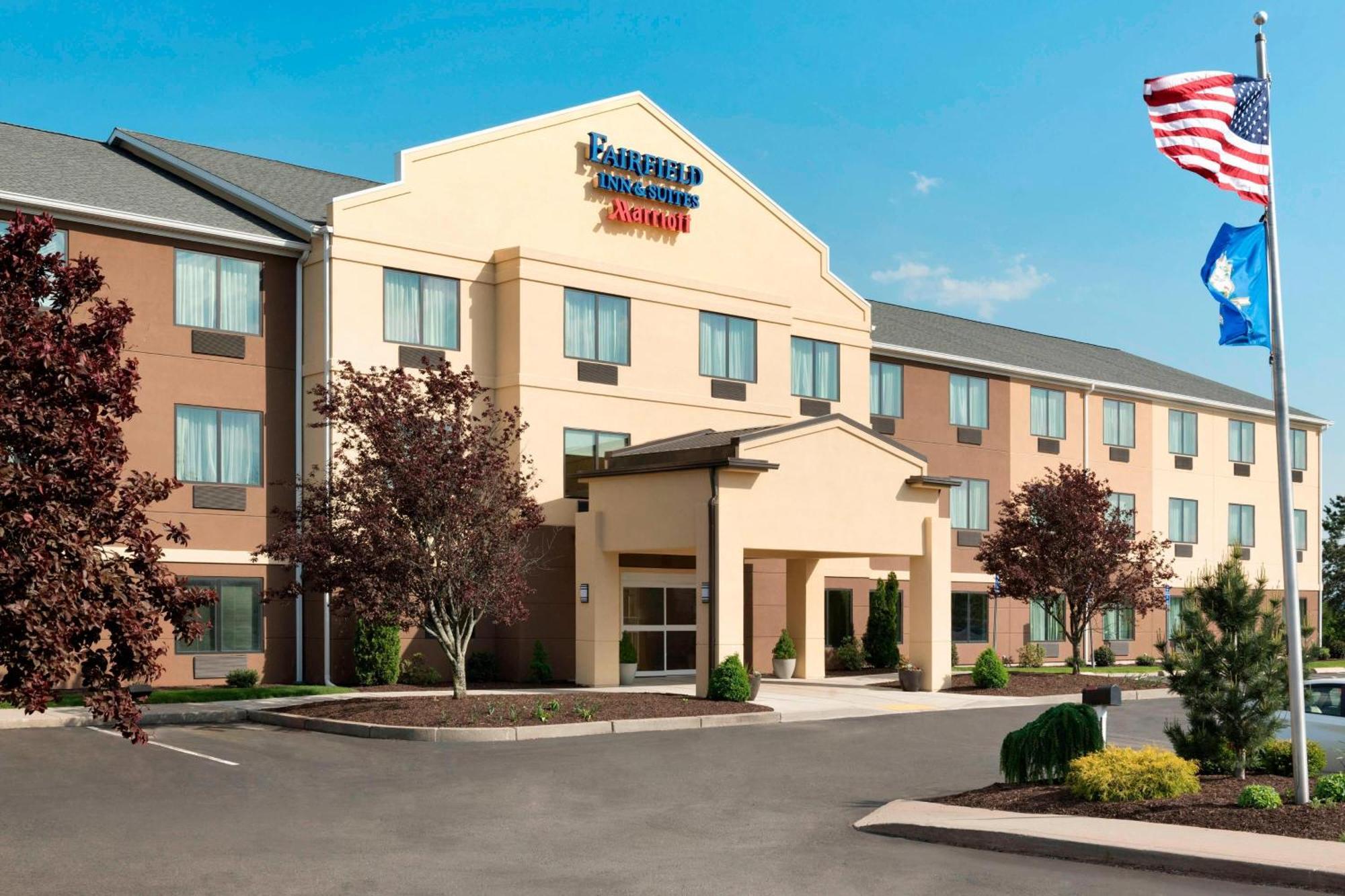 Fairfield Inn & Suites Hartford Манчестър Екстериор снимка